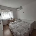 S&sapartment Apartment *